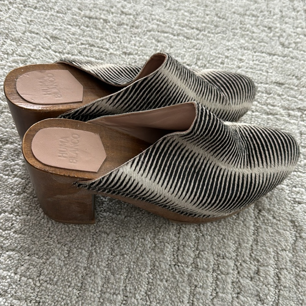 Huma Blanco Clogs - image 5